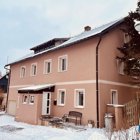 Chalupa Medenecka Kovarska Luaran gambar
