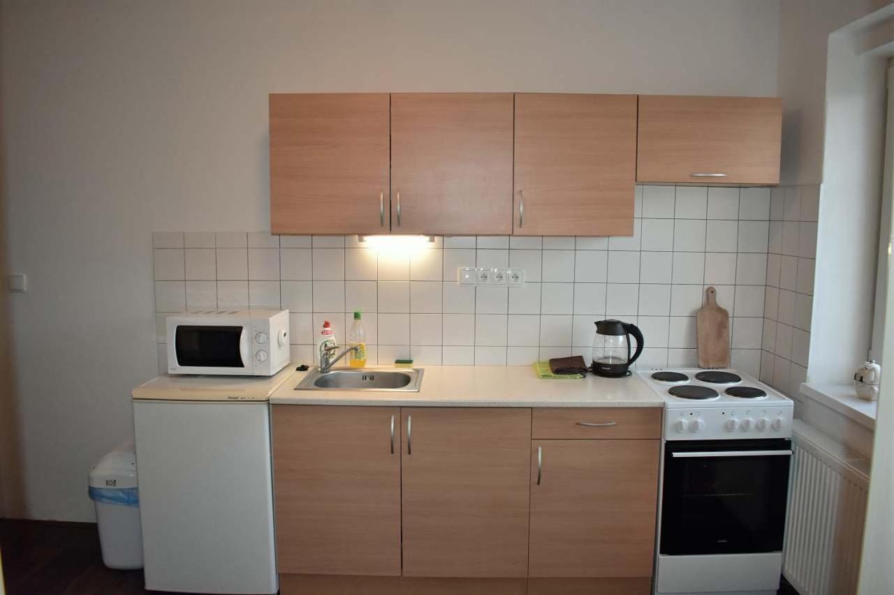 Chalupa Medenecka Kovarska Luaran gambar